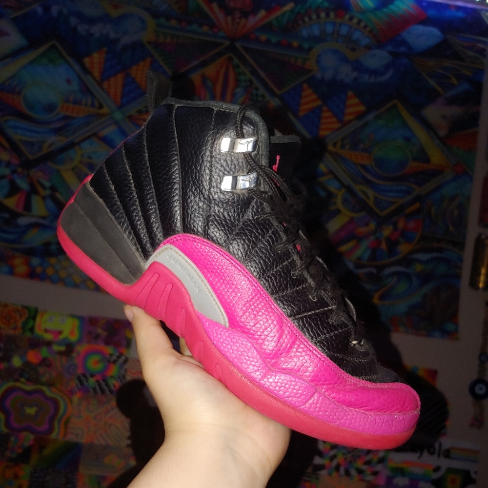 Air Jordan 12 Retro GS 'Deadly Pink'